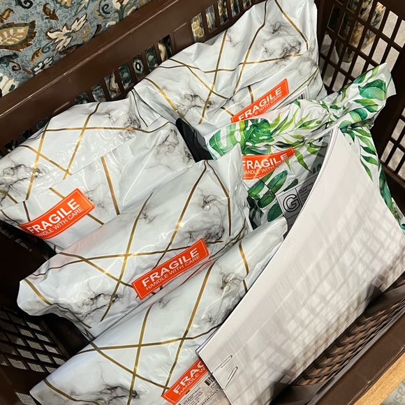 50% off 5+ items in my closet! sale : closet clearout! - Picture 13 of 16